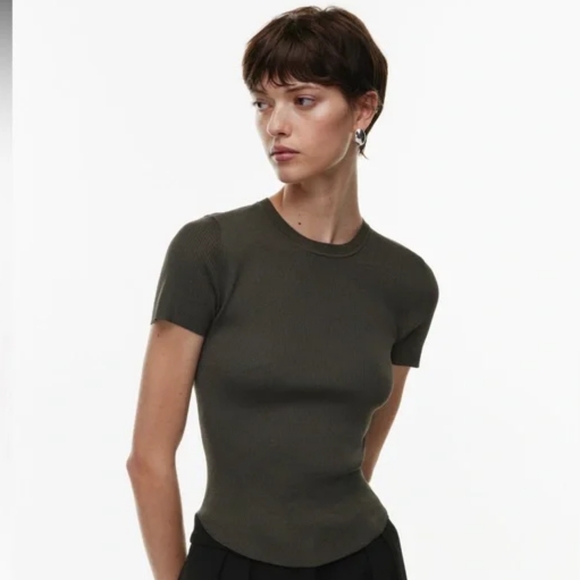 Babaton Tops - Babaton Tisch Top